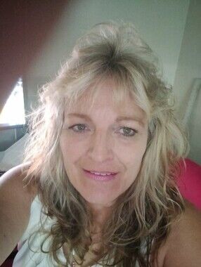 Meet your Posher, Leslie